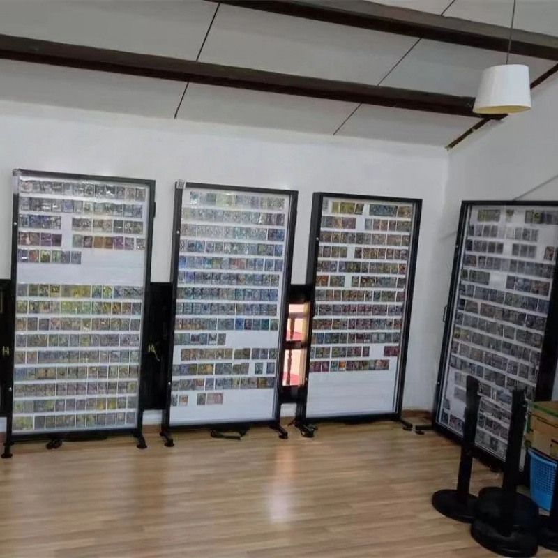 Graded Card Display - Металлическая настенная витрина для коллекционных карт