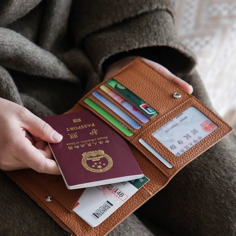 Кожаный чехол для паспорта, во – обзор и цена Card Top Loader