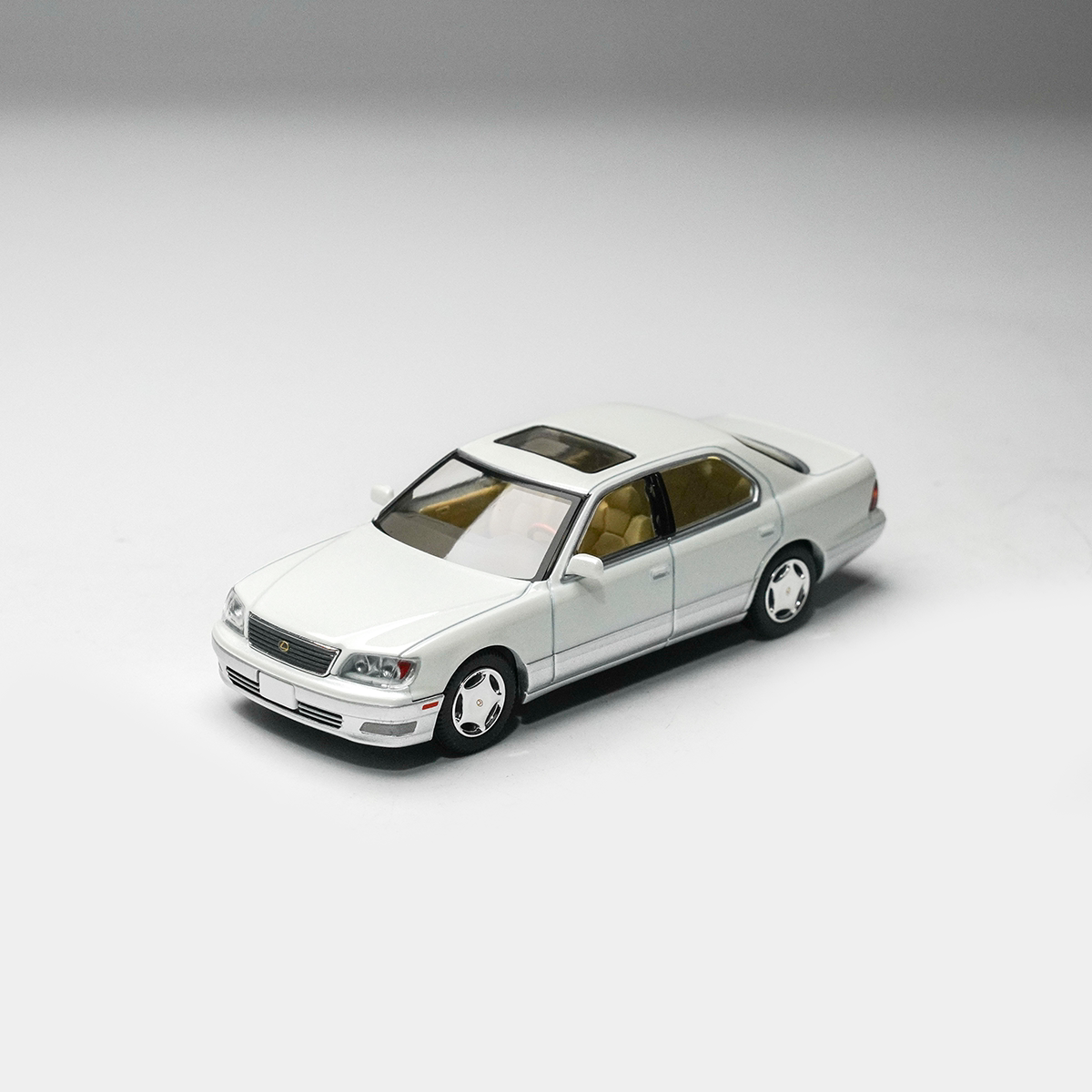 Коллекционная модель автомобил – обзор и цена Die Cast Car 1 64