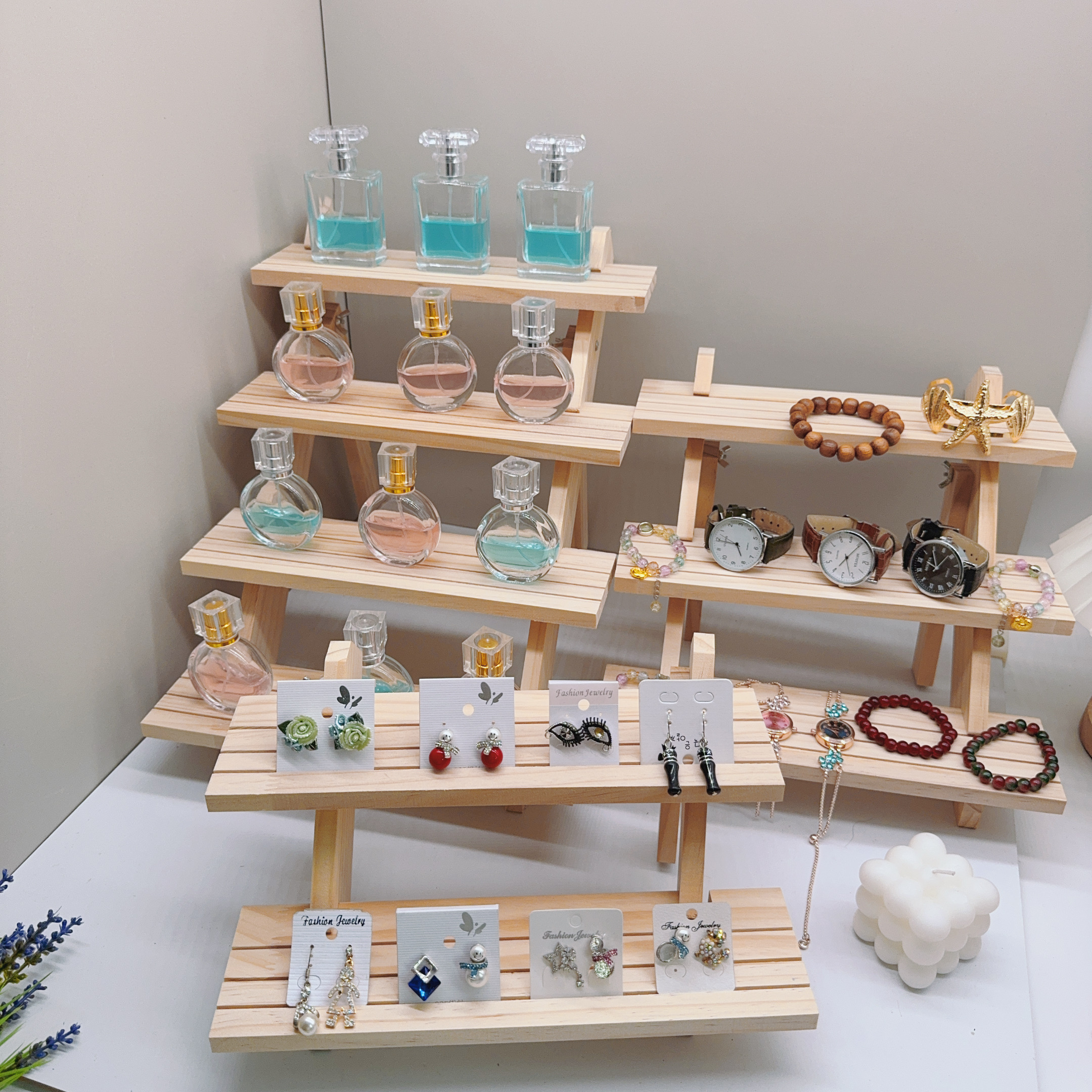Держатель для ушей, многоуровн – обзор и цена Display Risers Set